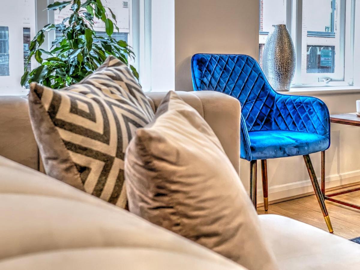 City Centre, 2 Bedroom, Secured Parking, 3 King Bed, Wifi Sleep 6 Guest Comfortable On Three King Size Beds, Jewellery Quarter , Birmingham City Centre , Allocated Secured Parking Eksteriør billede