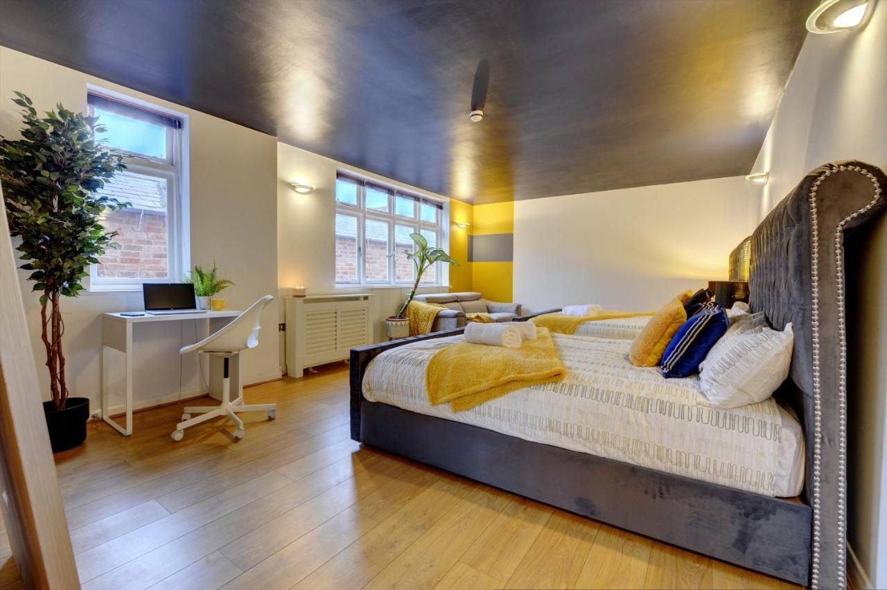 City Centre, 2 Bedroom, Secured Parking, 3 King Bed, Wifi Sleep 6 Guest Comfortable On Three King Size Beds, Jewellery Quarter , Birmingham City Centre , Allocated Secured Parking Eksteriør billede