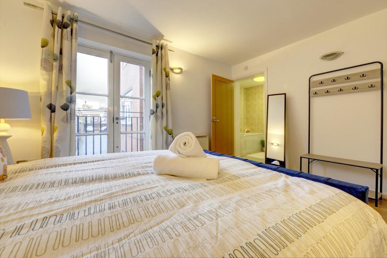City Centre, 2 Bedroom, Secured Parking, 3 King Bed, Wifi Sleep 6 Guest Comfortable On Three King Size Beds, Jewellery Quarter , Birmingham City Centre , Allocated Secured Parking Eksteriør billede