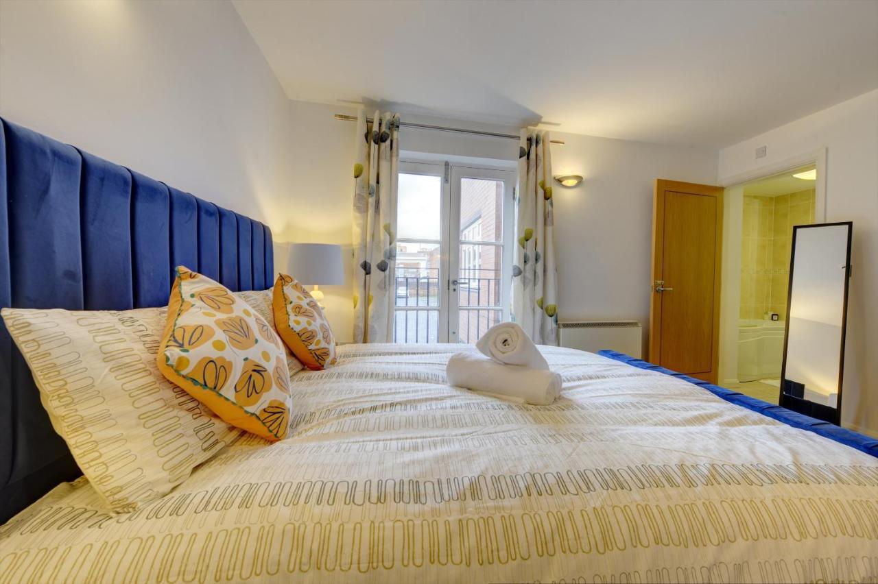 City Centre, 2 Bedroom, Secured Parking, 3 King Bed, Wifi Sleep 6 Guest Comfortable On Three King Size Beds, Jewellery Quarter , Birmingham City Centre , Allocated Secured Parking Eksteriør billede