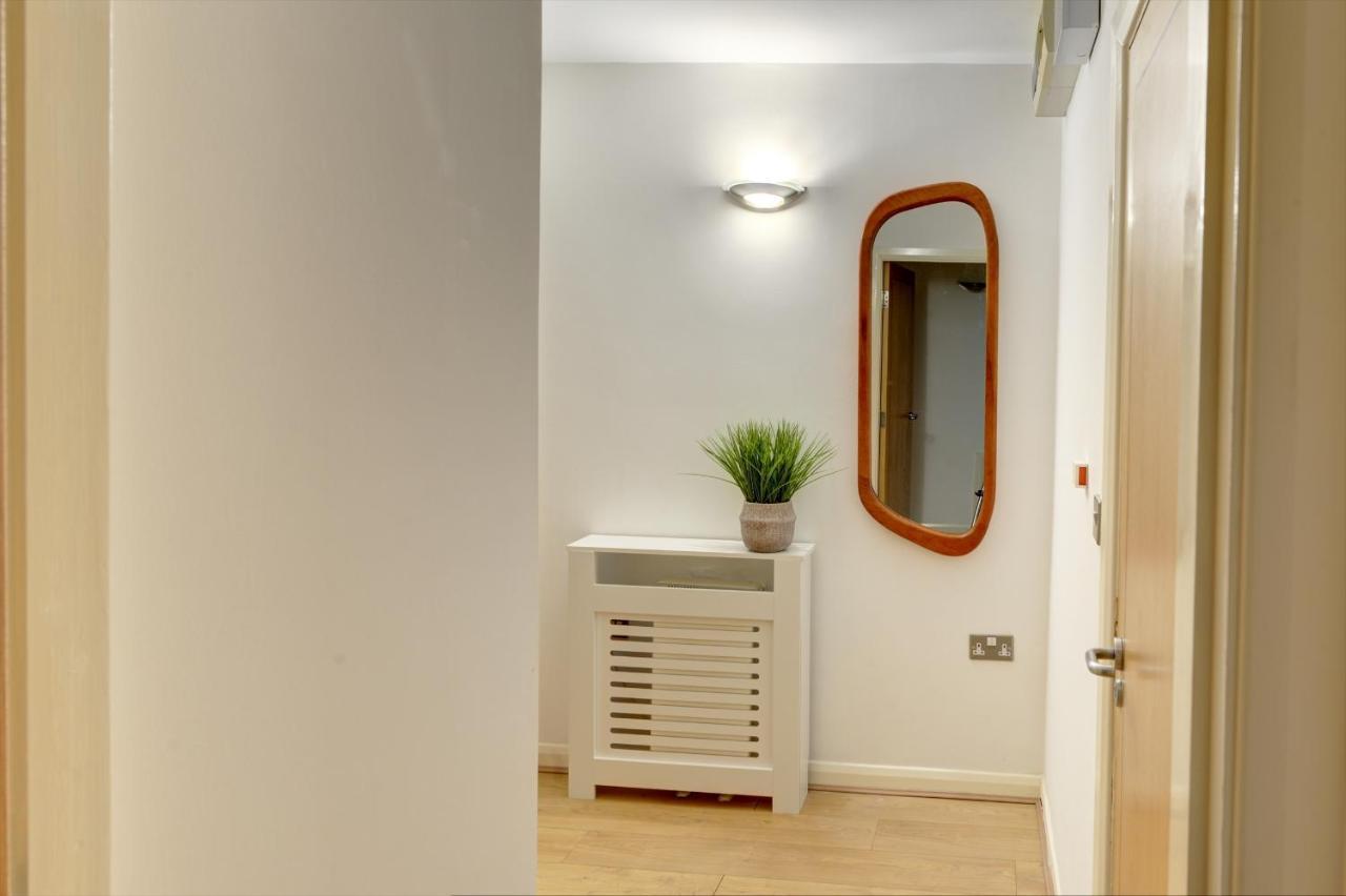 City Centre, 2 Bedroom, Secured Parking, 3 King Bed, Wifi Sleep 6 Guest Comfortable On Three King Size Beds, Jewellery Quarter , Birmingham City Centre , Allocated Secured Parking Eksteriør billede