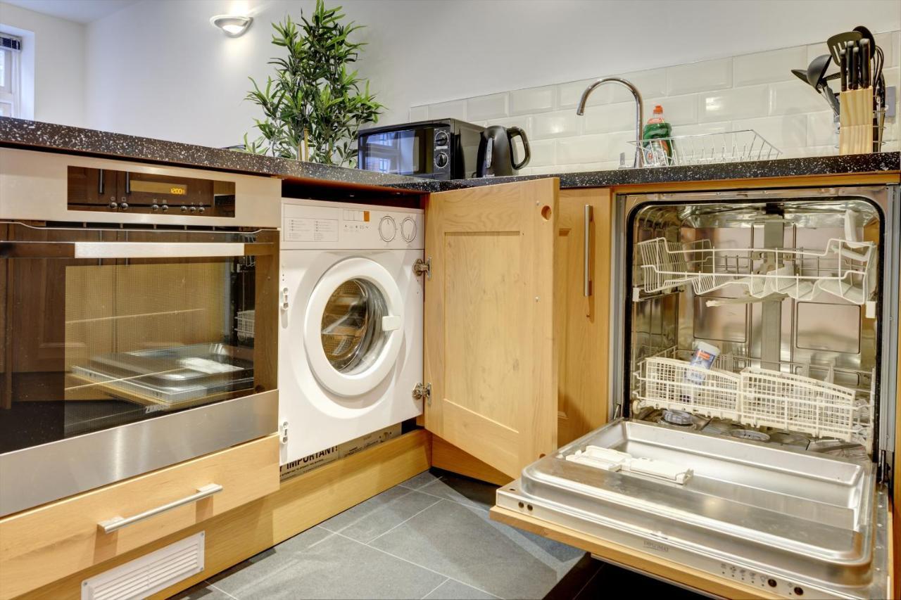 City Centre, 2 Bedroom, Secured Parking, 3 King Bed, Wifi Sleep 6 Guest Comfortable On Three King Size Beds, Jewellery Quarter , Birmingham City Centre , Allocated Secured Parking Eksteriør billede